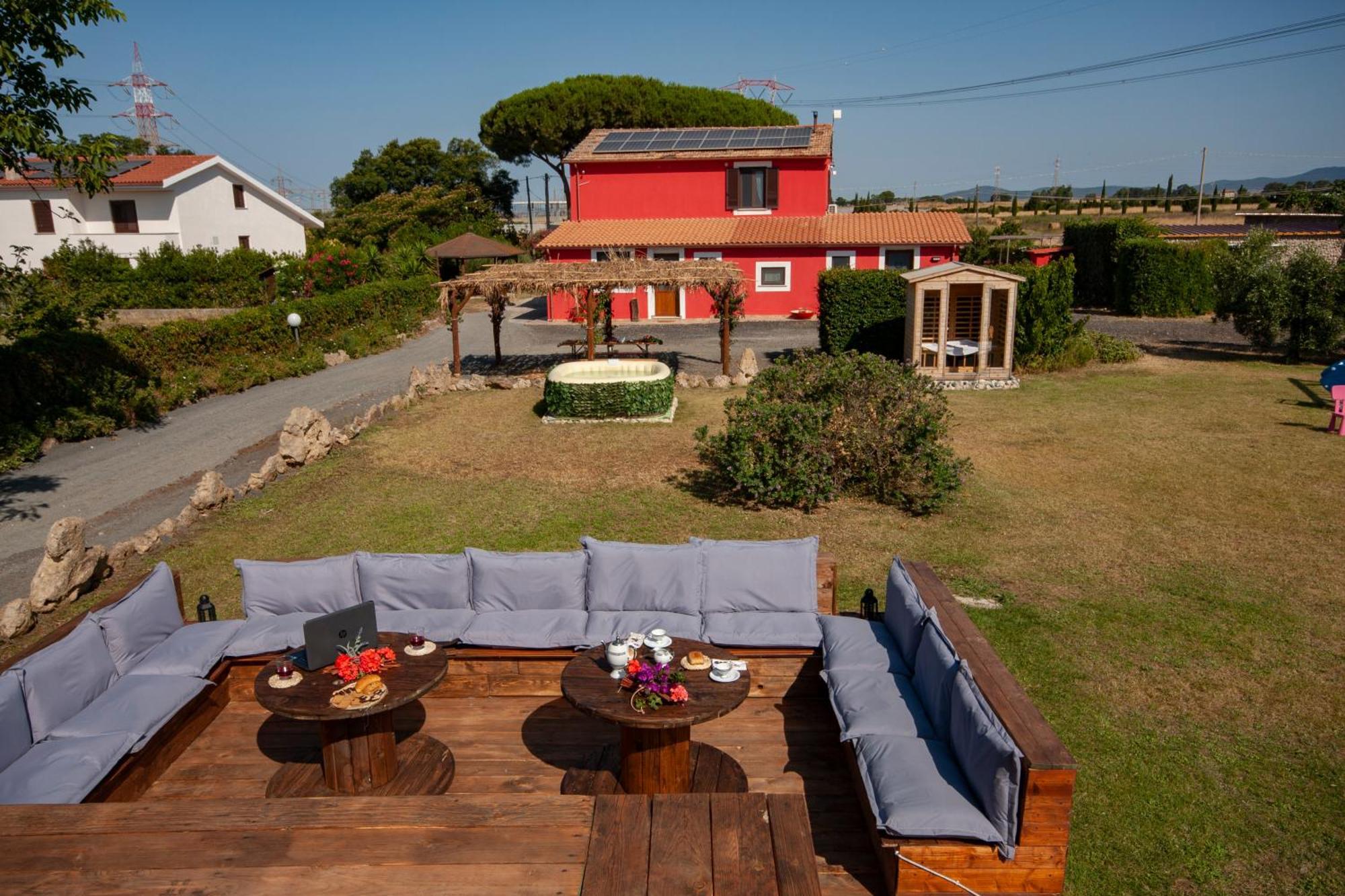 Agriturismo L'Istrice Di Gio 蒙塔尔托迪卡斯特罗 外观 照片