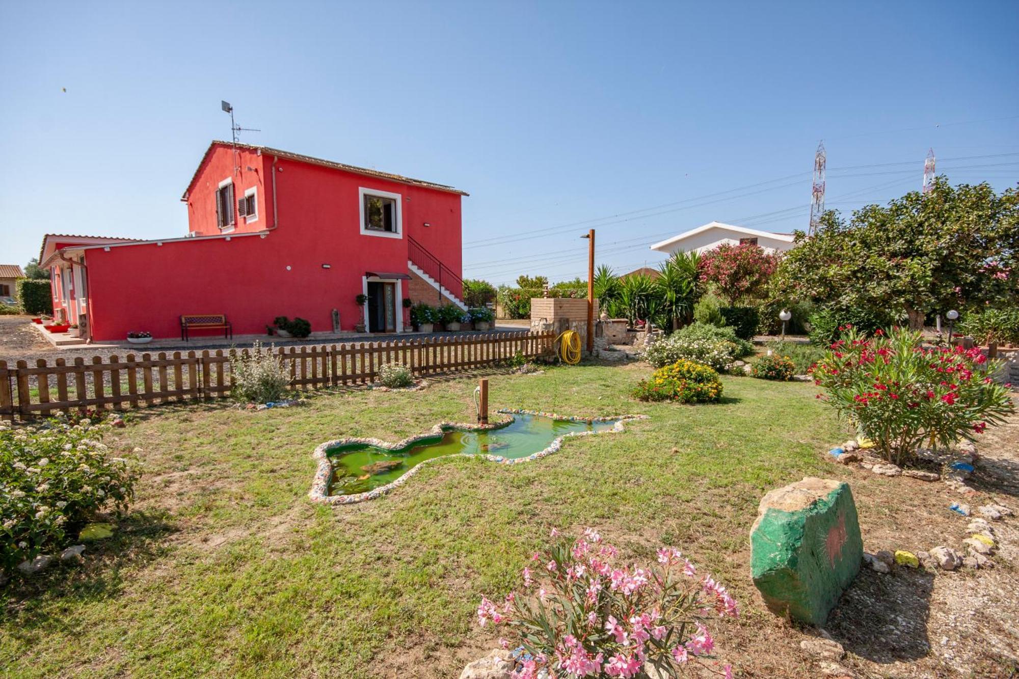 Agriturismo L'Istrice Di Gio 蒙塔尔托迪卡斯特罗 外观 照片